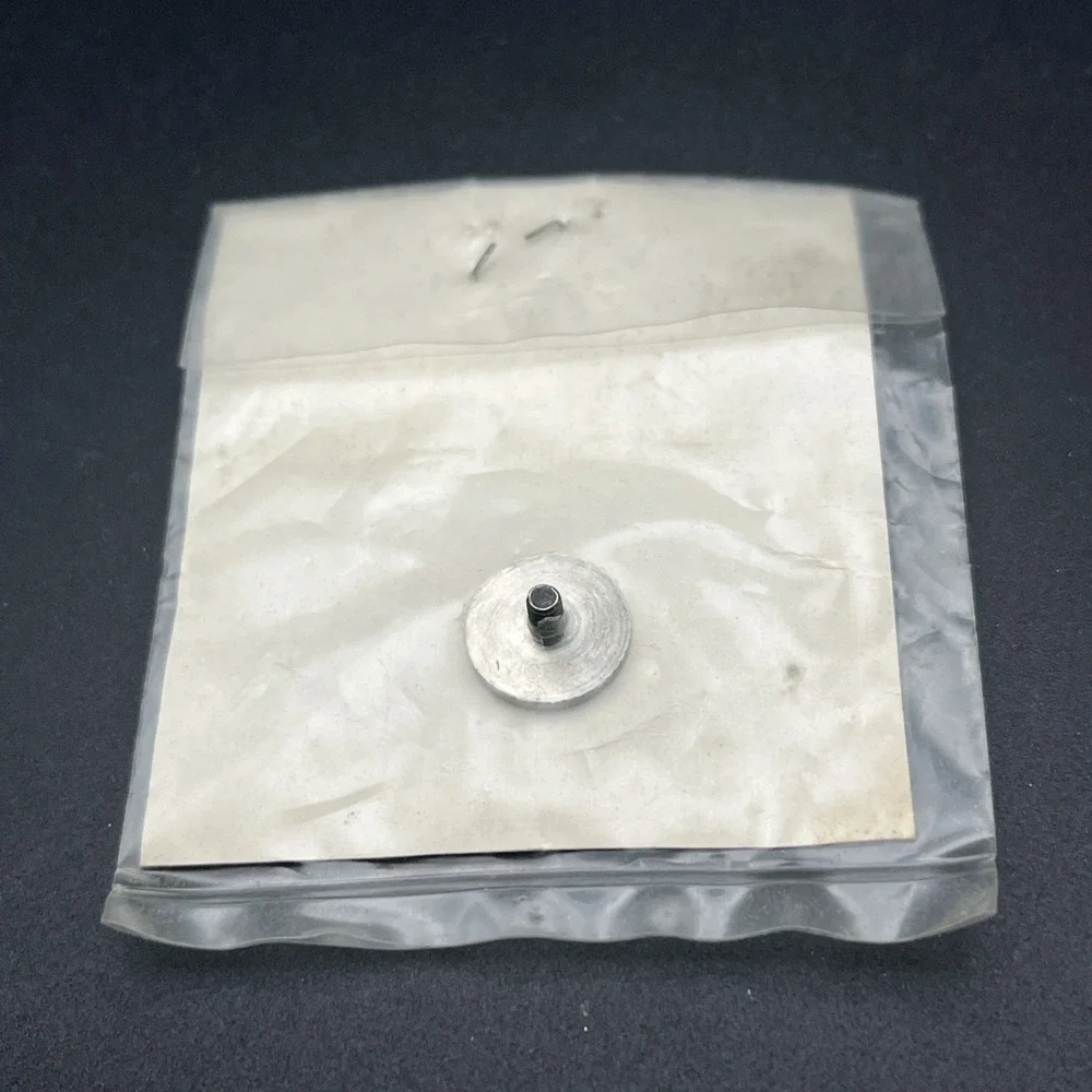 Japanese Omoide‎ Lapel Hat Pin